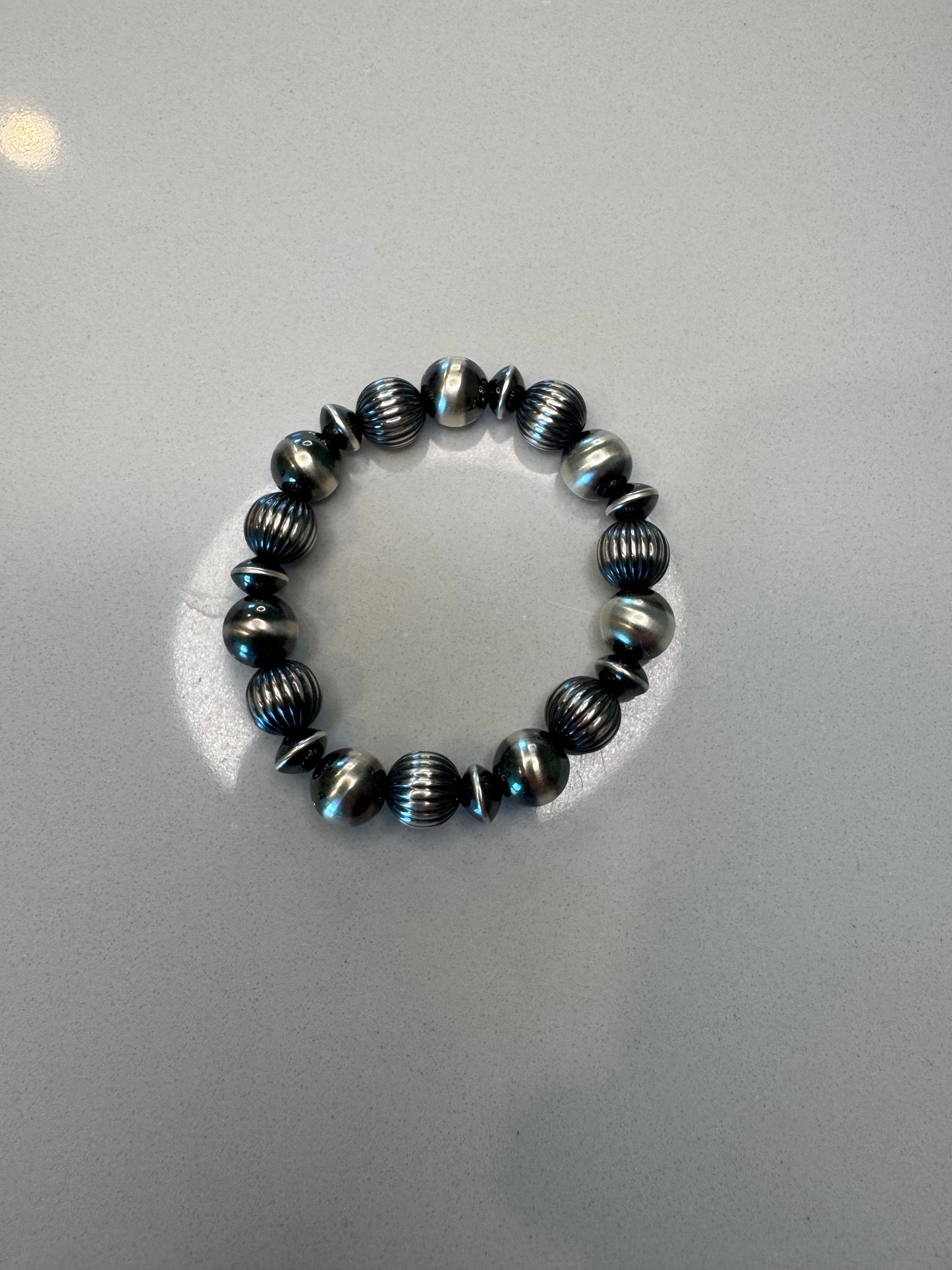 10mm Navajo Pearl Bracelet w/ Saucers